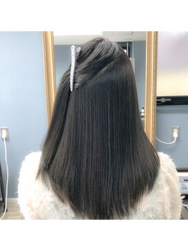 アンフィシュピトロワ(AnFye spi tlow) ［AnFye］カーキグレージュ×縮毛矯正