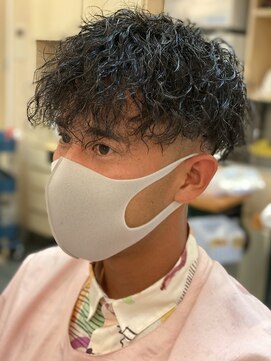 銀座マツナガ 神田店 10代20代モテメンズカットツーブロ刈り上げツイストスパイラル