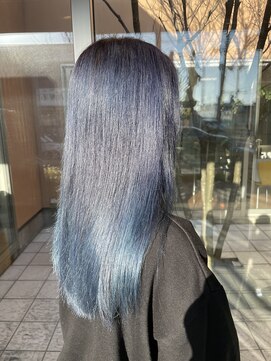 クロエ バイ ラヴィズム 小針店(CLOE by LUVISM) ブルーグラデカラー