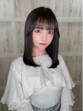 リゼル シブヤ(RISEL SHIBUYA) シールエクステでショートからロングにイメージチェンジ