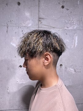 スリー 横浜(THREE) 【GEN】指名　ツイスパ/ツイストスパイラル/ハイライト