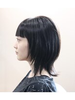 ウィスカーヘアー(whisker hair)&nbsp;ミディアムウルフ　ダークアッシュ