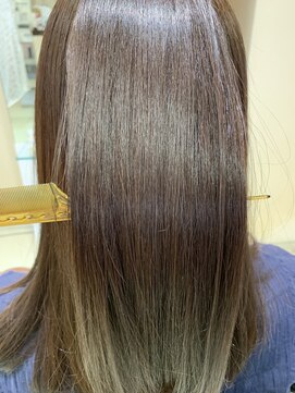 アズール 草加(azule) 髪質改善カラー　マットブラウン