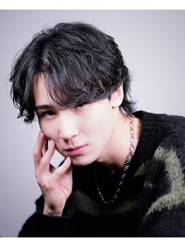 アイトーキョーシエル 横浜(AI TOKYO Ciel) 波巻き/ハイライト/マッシュパーマ/ウルフ[横浜駅]