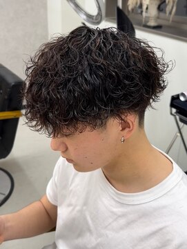 ベルクロー バイ アリープ(Bel.crow by ALEAP) スパイラルパーマ/ツーブロック/ニュアンスデザイン