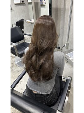 ラック(LUCK) レイヤーぱっつん前髪ステップボーンカットシルキー船橋/韓国