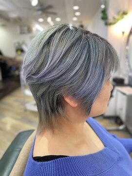 ビィーワンイースト(Be 1 EAST) ウルフカット