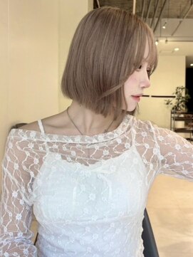 アモレット 天文館店(amoretto) ボブ ハイトーン 顔周りカット ベージュ ボブレイヤー