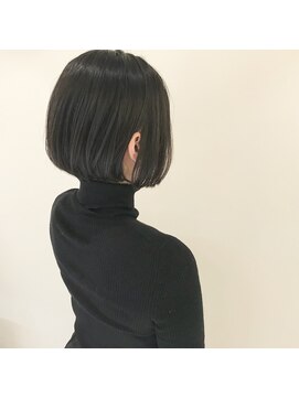 デフィー(DEFY) 前さがりのグラデーションボブスタイル