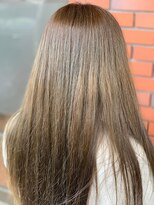 アークスヘアー&nbsp;大人可愛い★エレガントなツヤ感ナチュラルブラウンアッシュ