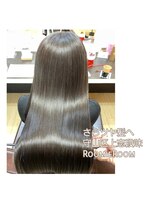 ルーミールーム(RoomieRoom)&nbsp;髪質改善/美シルエット/ツヤ髪ロング/カーキベージュ/20代30代