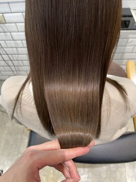 ルーヴル トータル ビューティ サロン 生駒(LOUVRE Total Beauty Salon) ULTOWAトリートメント