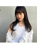 流行りの黒髪ロングストレート♪