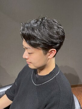 ビーダンディー(Bee dandy) ビジネスツーブロックショート ナチュラルパーマ アップバング