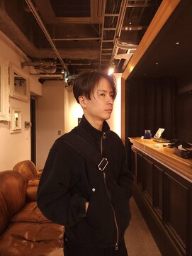 ブロック ジャポン(bloc japon) モード感のある前下がりショート