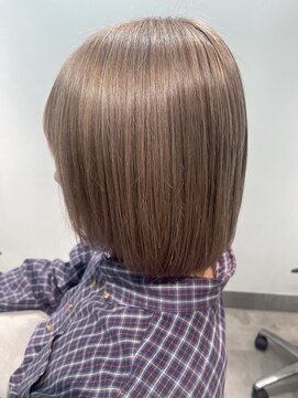 ウリ 横浜(uli) うるつやベージュ