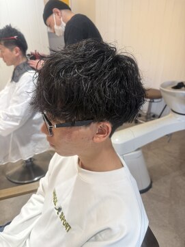 アメラボ 植田山店(Amelab) 名古屋天白区シャドウパーマ大学生マッシュ刈り上げ眉カット