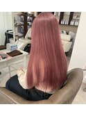 ピンクベージュ