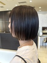 ぱつっとボブ