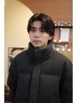 エディ(Edy) メンズセンターパートニュアンスパーマコンマバング韓国ヘア岡山