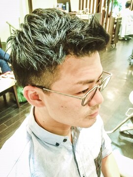 オムヘアーツー (HOMME HAIR 2) メンズポイントパーマ直毛の方へ【Hommehair2nd】