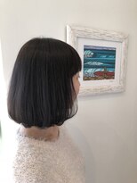 虹 アヌエヌエ(anuenue)&nbsp;ワンカールで扱いやすい◎大人フェミニンなミディアムボブ