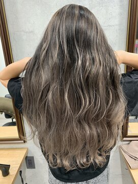 ラフトーキョウセカンド(RAF TOKYO 2nd) 【RAF TOKYO 2nd Rina】バレイヤージュ×ミルクティーグレージュ