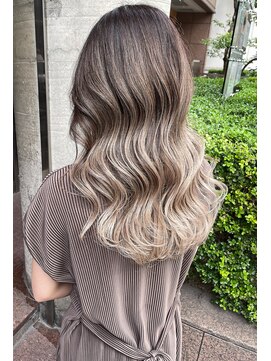 ローレル(Laurel) Laurel心斎橋○岩原基典○バレイヤージュ○ハイライト