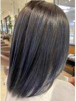 タヤ 大阪上本町店(TAYA)&nbsp;20代/30代/バレイヤージュ/ネイビーブルー