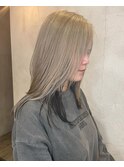 ホワイトブロンド×インナーブラック