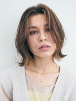 ピズム(PISM)&nbsp;くびれボブ/デザインカラー/外ハネ仕上げ/インナーカラー