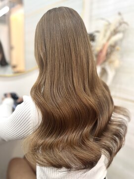 エルバイラビス 大宮(elu by lovis) 《Ami》ミルクティーブラウン/ブリーチ/ブラウンベージュ/大宮