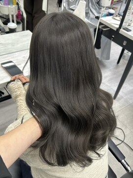 アマトウキョウ アユンチェ(AMA TOKYO×AYUNCHE) アッシュグレー  ダークグレー  透明感カラー