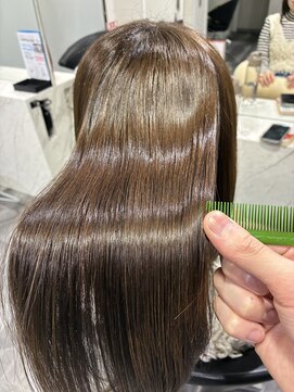 エイゼット バンビーニ 川越(AZ bambini) 【大山透輝】カーキブラウン【髪質改善メテオカラー】