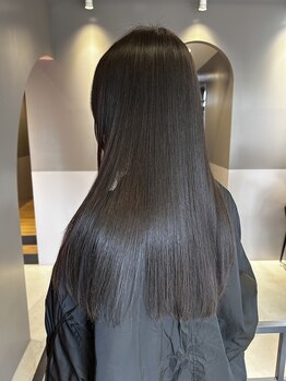 ユラリクの写真/ユラリクの酸性ストレート◇縮毛矯正×髪質改善トリートメントでうねり・広がりを抑え艶髪へ！