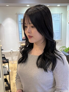 ルーク バイ ヘアーポケット(Luke by hair pocket) ダークグレーと韓国風巻きロングヘア
