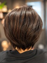 ナゴミ(NAGOMI) クセを生かした大人ショートボブ/40代/50代/ベージュカラー