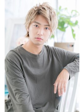 ミック ヘアアンドビューティー 大山店(miq  Hair&Beauty) カラーで差をつける！クールスパイキーショート