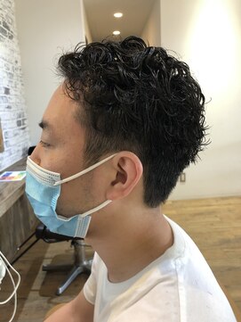 バルビエーレ(Barbiere) クリロナ風パーマスタイル