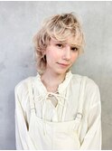 【coii】外国人風透明感クリームベージュのウルフスタイル