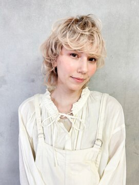 コイ(coii) 【coii】外国人風透明感クリームベージュのウルフスタイル