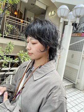 アロウズ(Arrows) ニュアンスウルフレイヤーパーマ/