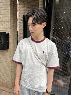 ハグ 横浜(HUG) カルマパーマ＊メンズセンターパート