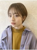 くすませカラーの耳かけショート