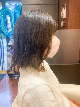 ビアンコ(BlANCO) ミディアムボブ(四ツ橋)