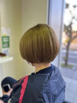 キハラ KIHARA 和泉中央店 ★前下がりラウンドショート