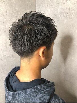 コローレ 佐賀(COLORE) サイド、バック刈り上げ