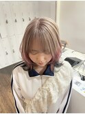 ピンクベージュ