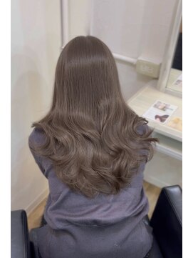 イオエ(ioe) イメチェン/外ハネボブ/ワイドバング/ブルーブラック/美髪