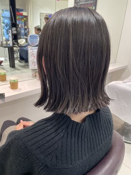 エスプリ アリュール 西大井店(allure) 切りっぱなしボブ×グレージュイルミナカラー【西大井、大井町】